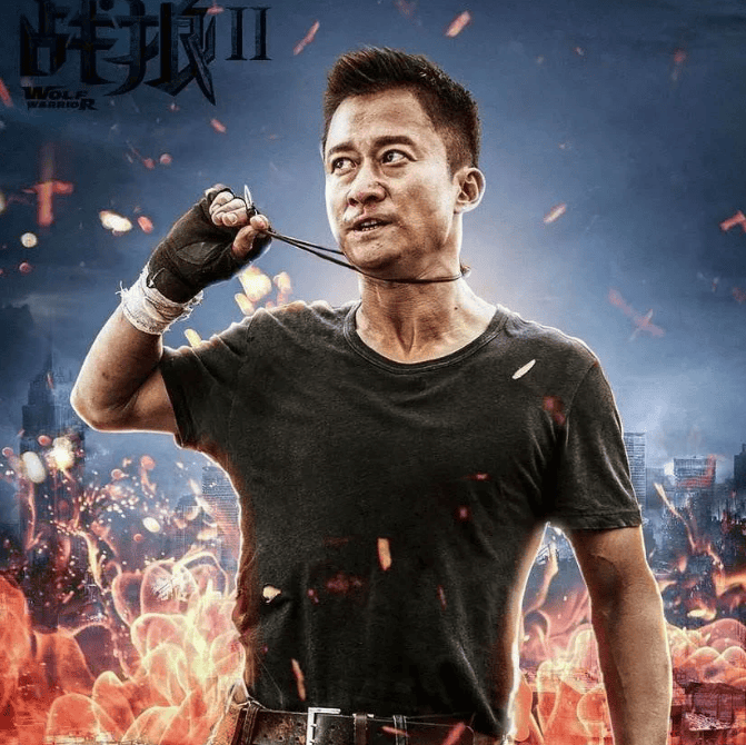 《战狼2》票房过150亿,吴京为圆梦抵押别墅,妻子支持他