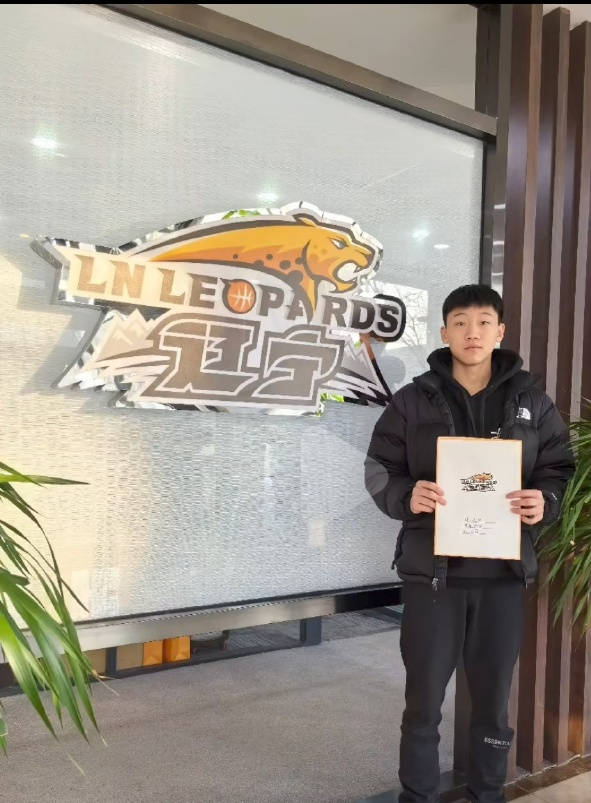 面对实力强劲的对手,吴庆龙安排付远旭,胡涵宇,张翀赫,孙乾皓和刘子扬