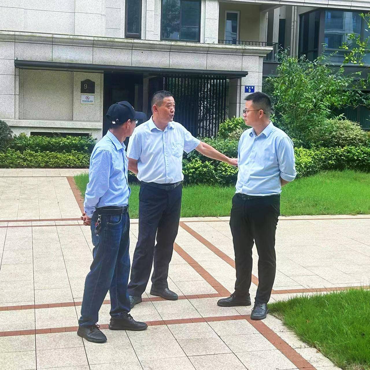 立足品质,加强督导,全面提升物业服务质效