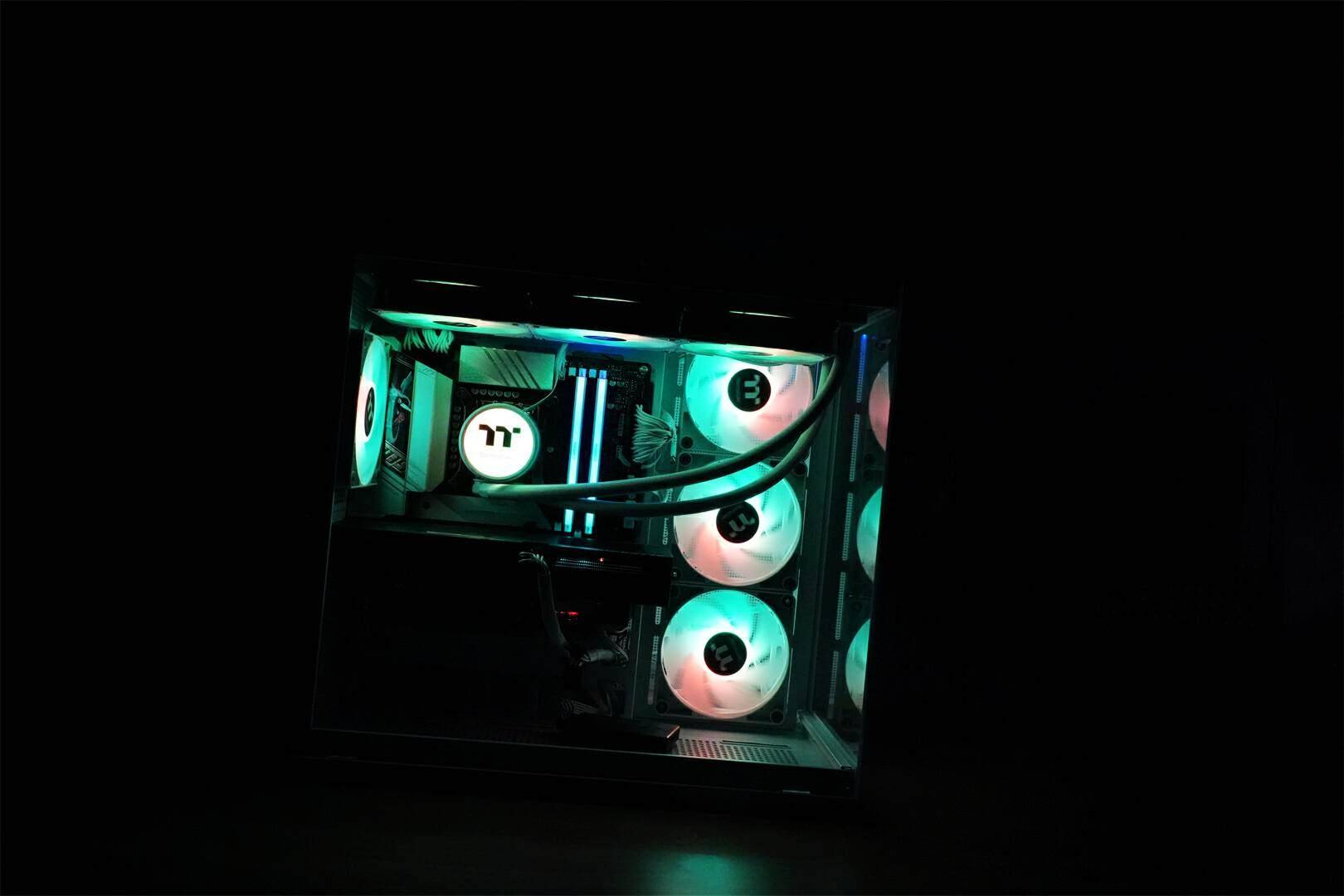 技嘉硬件赋能开学季，为学子们的未来插上科技的翅膀！