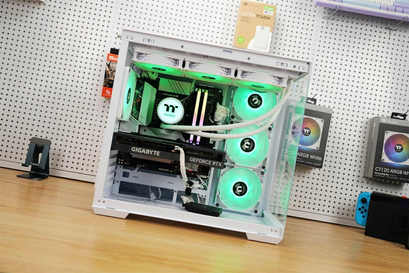 技嘉硬件赋能开学季，为学子们的未来插上科技的翅膀！