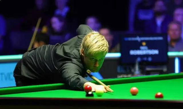 斯诺克最新战报！名将连续救点面临生死战 罗伯逊逆转 徐思面临危机