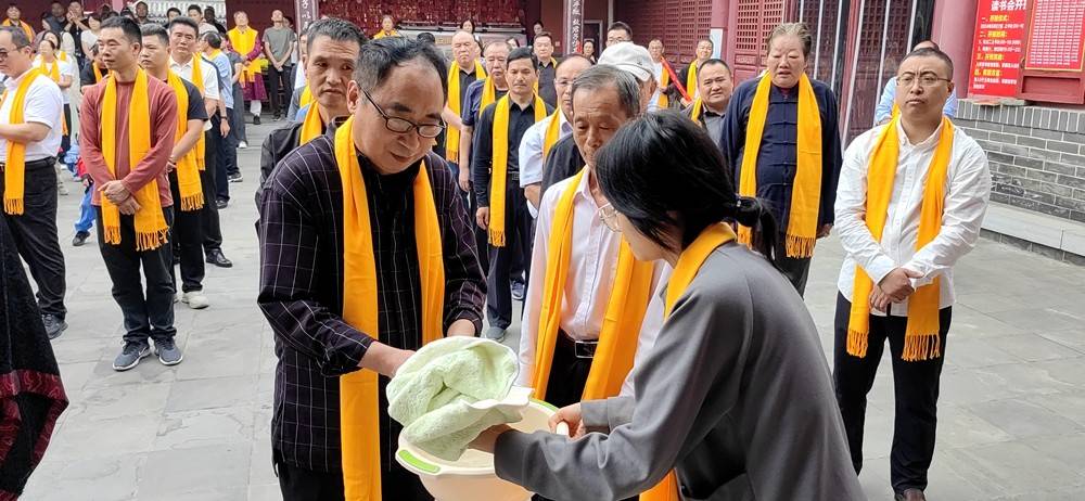 纪念孔子诞辰2575周年活动在孔子书院举行-2020孔子诞辰纪念日是哪一天
