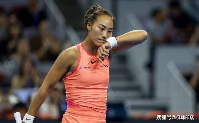 5万人见证!郑钦文获中网首胜:轰出2个6-1,打崩俄罗斯美少女