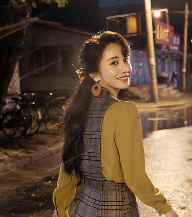 又一谋女郎上线,这次,74岁张艺谋让世界再次刮目相看"!