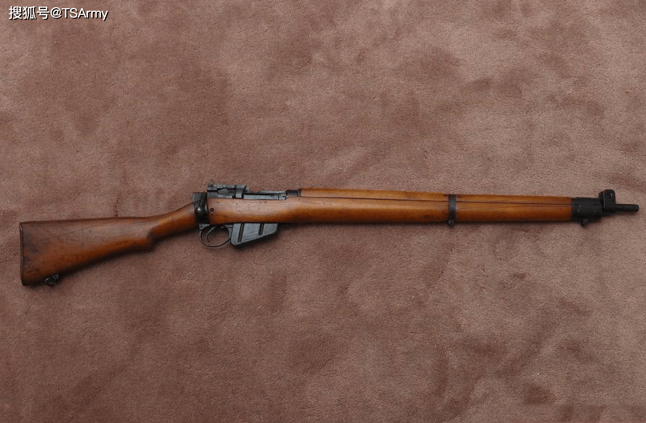 4步枪,也叫四号步枪,在1942年定型,同样属于李·恩菲尔德系列中的一大