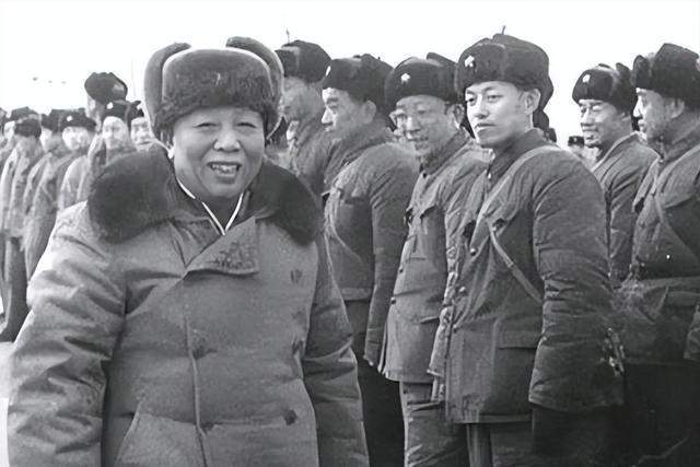 红28军军长宋时轮:我当营长想得通,朱德:谁说的,让你当团长