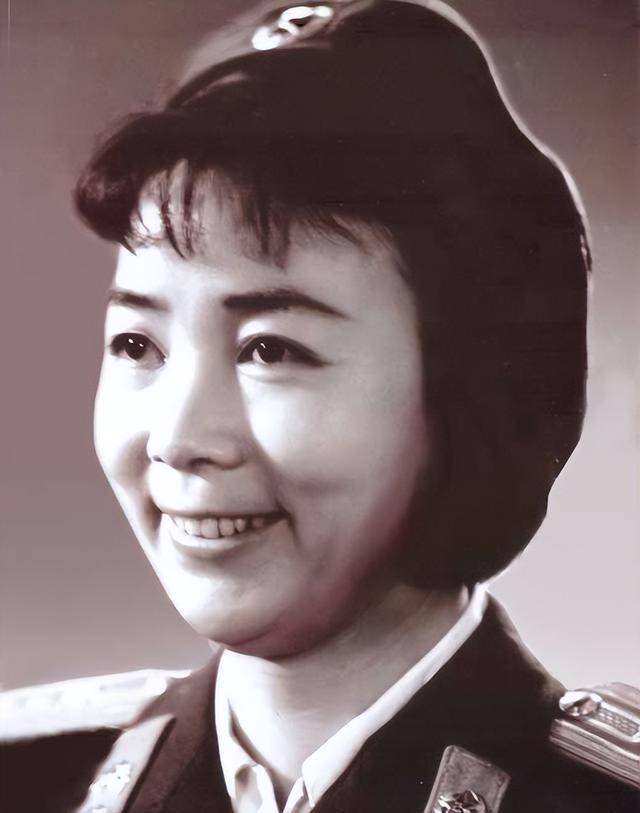 根据相关的信息报道田华老师荣获了人民