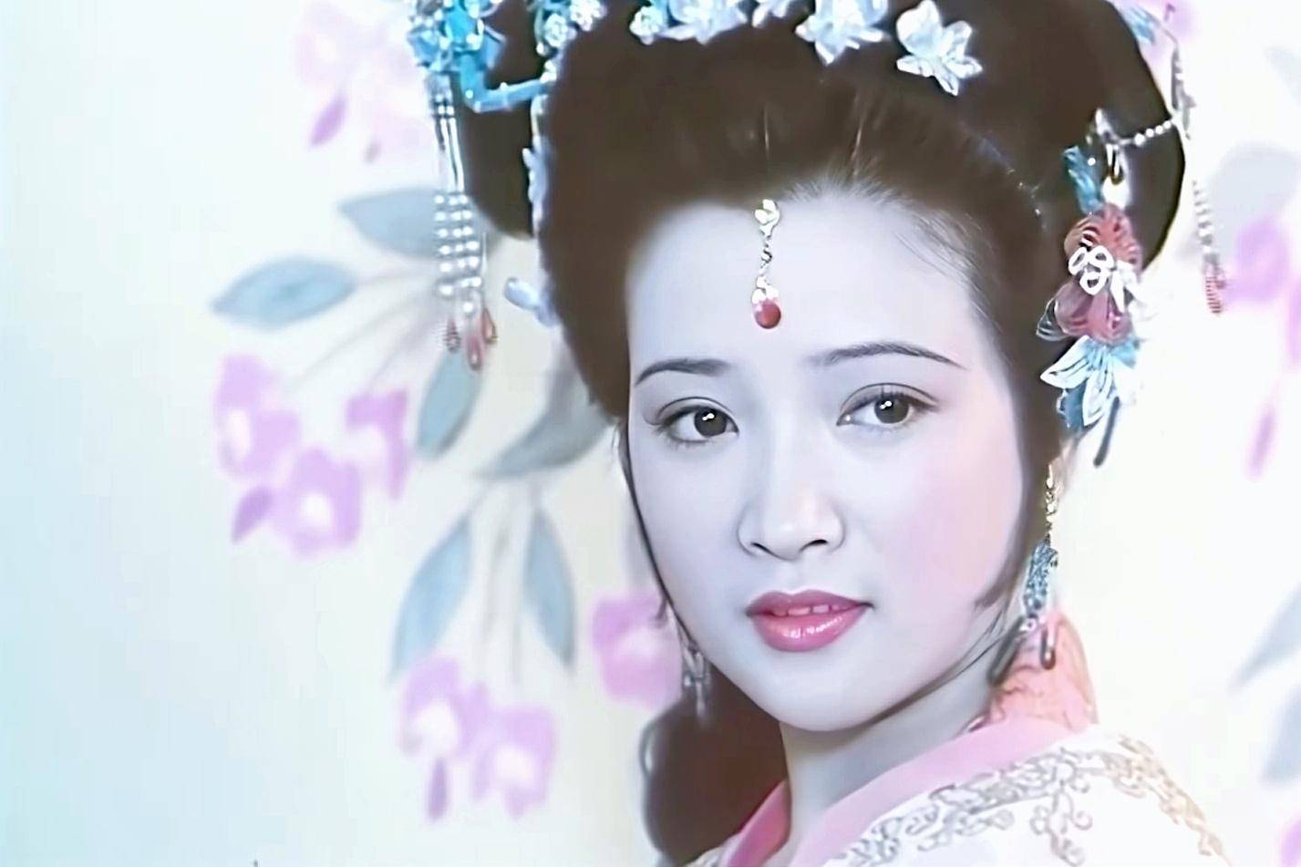 秦可卿使用的"樯木"棺,暴露她的真实身份,难怪贾珍会哭成泪人