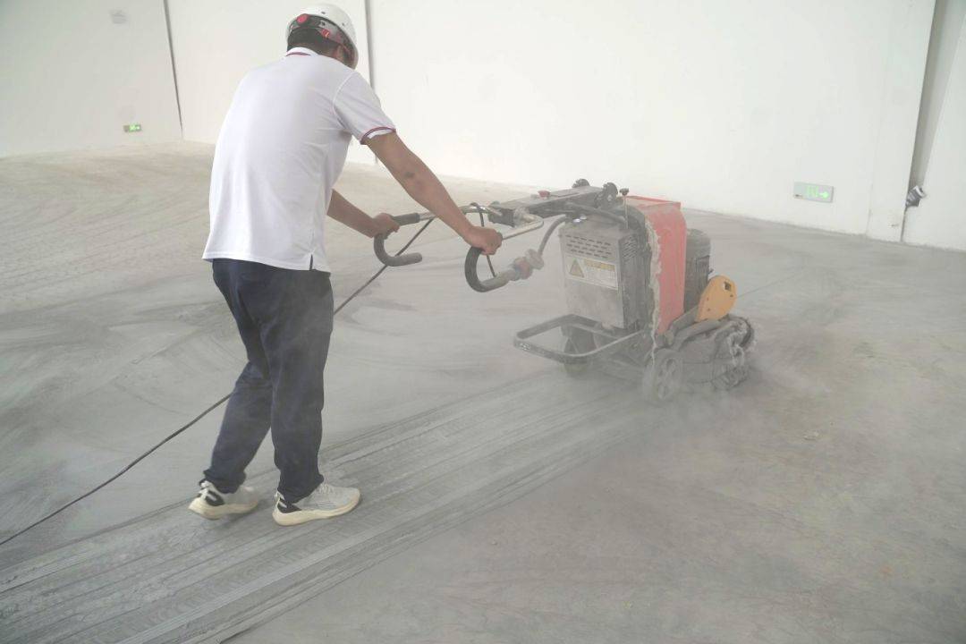 环氧地坪施工的关键步骤与常见问题