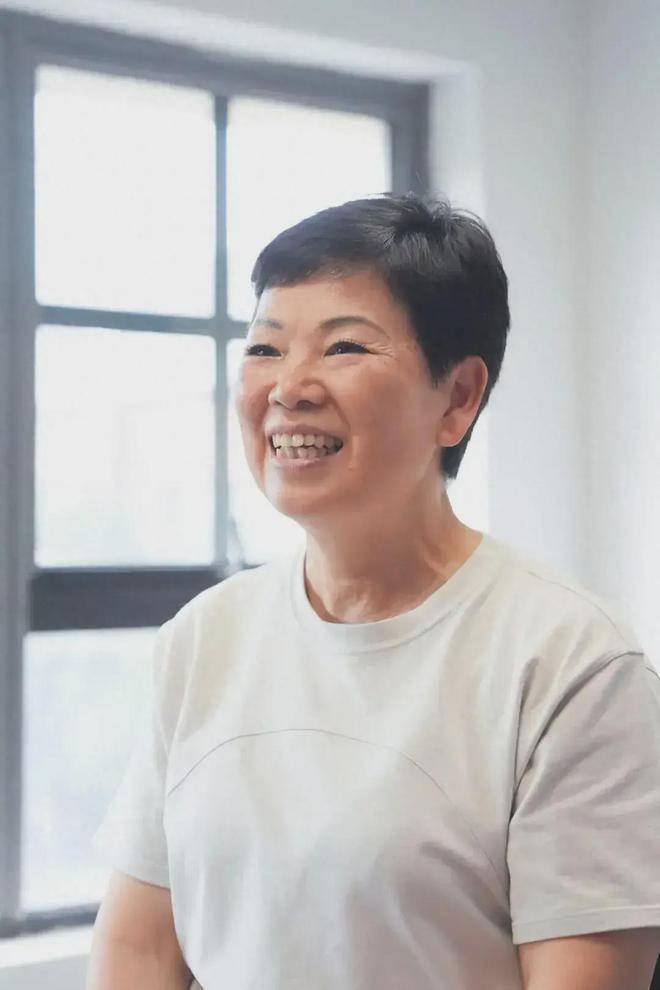 原创            倪夏莲现身张学友上海演唱会，张学友亲切称呼“倪妹妹”-倪夏莲采访视频