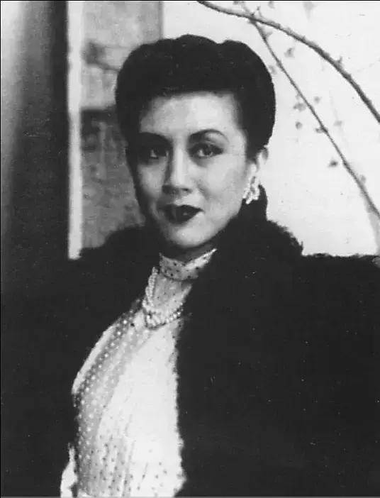 她是昔日上影老演员,当过女明星,做过女老板,美丽聪颖却不幸,75岁去世