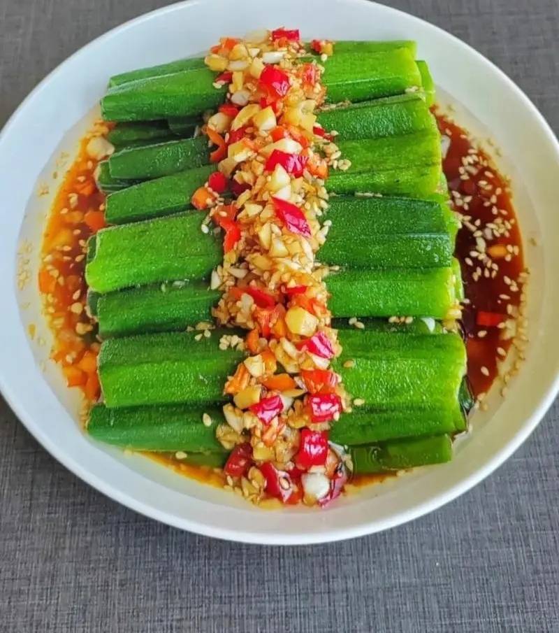 凉拌秋葵,简单美味的健康之选