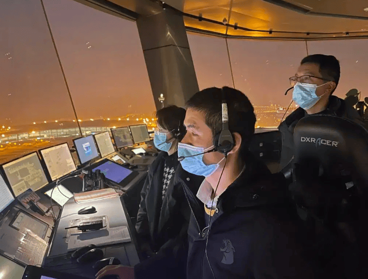 西安空难遇难空姐图片