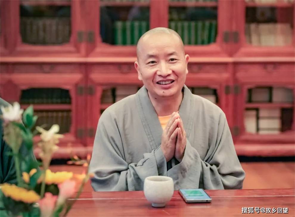 永胜法师首先对新加坡居士林新老朋友表示欢迎,简要介绍了东林寺的