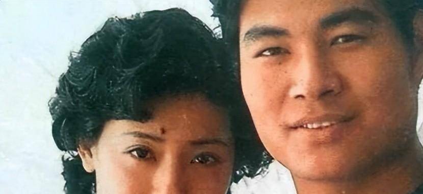 她是国家一级演员,被丈夫无数次殴打后,看着发抖儿子,选择离婚