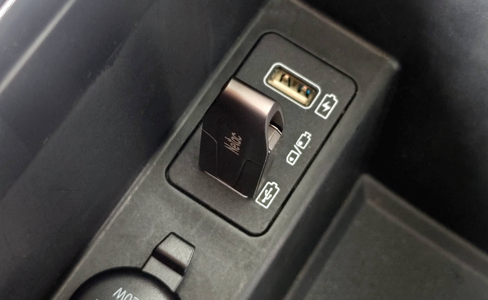 多场景应用下的速度与激情，朗科（Netac）1TB USB3.2 超疾速固态U盘！