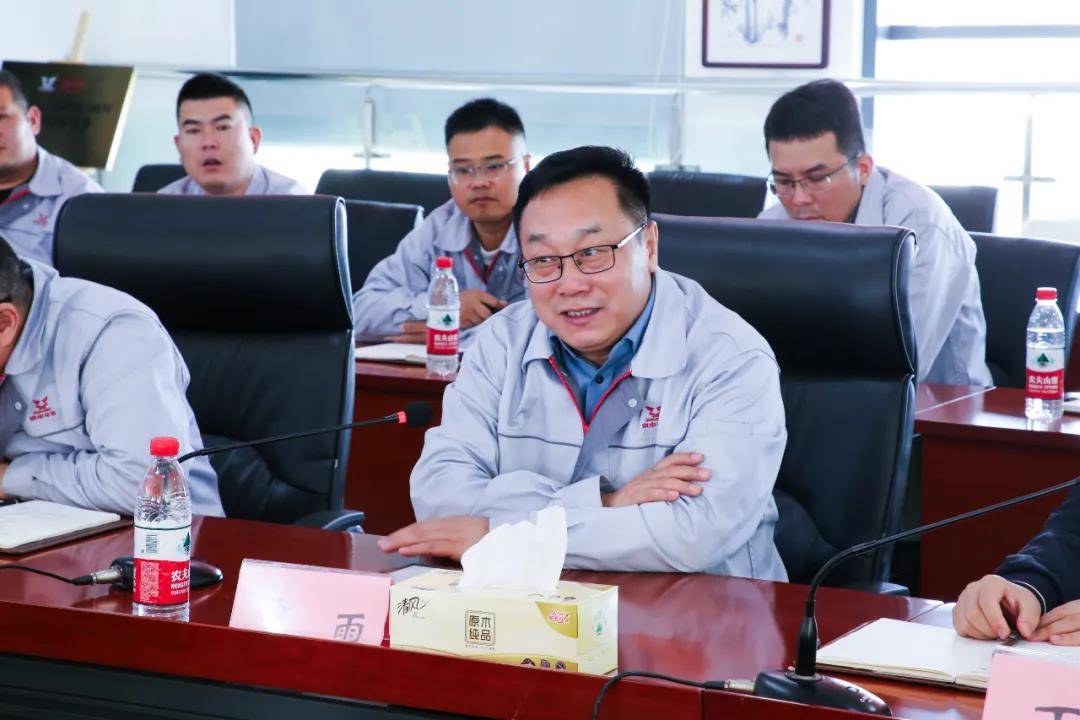 宗申品牌线总裁贾雨;集团董事,集团战略运营中心副主任丁璐;江苏宗申