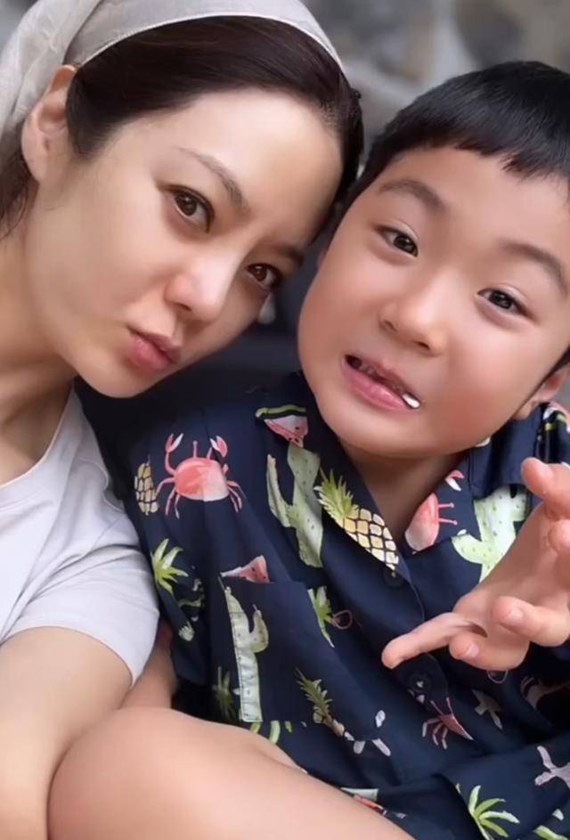 综艺,儿子同意她找男友表情却瞬间暗淡,仍盼父母复婚_高梓淇_孩子_朴