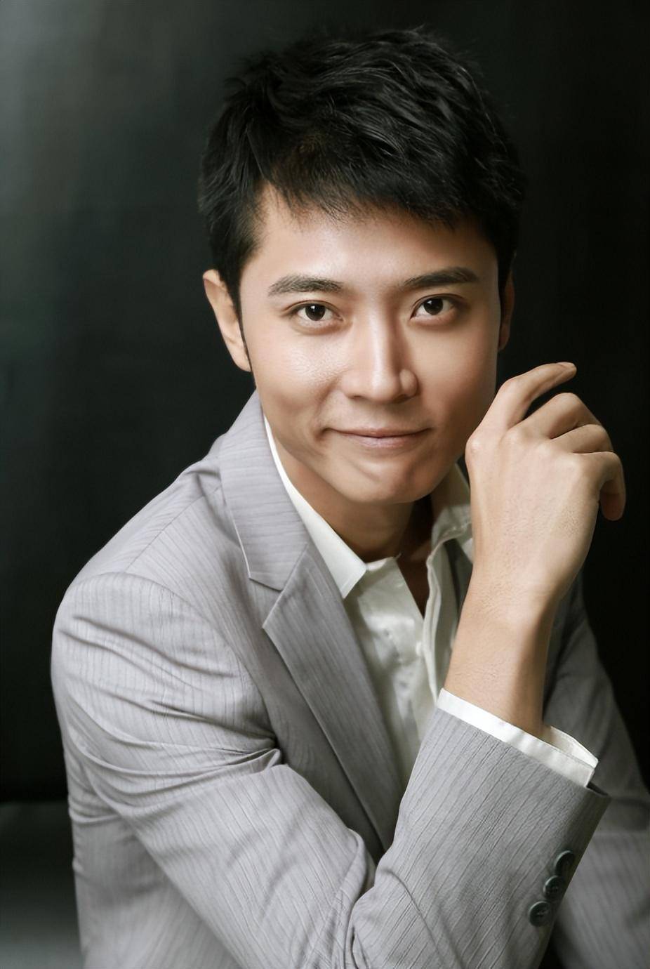 大瓜! 张丹峰婚变再升级, 小三摇身变正妻, 原配将何去何从