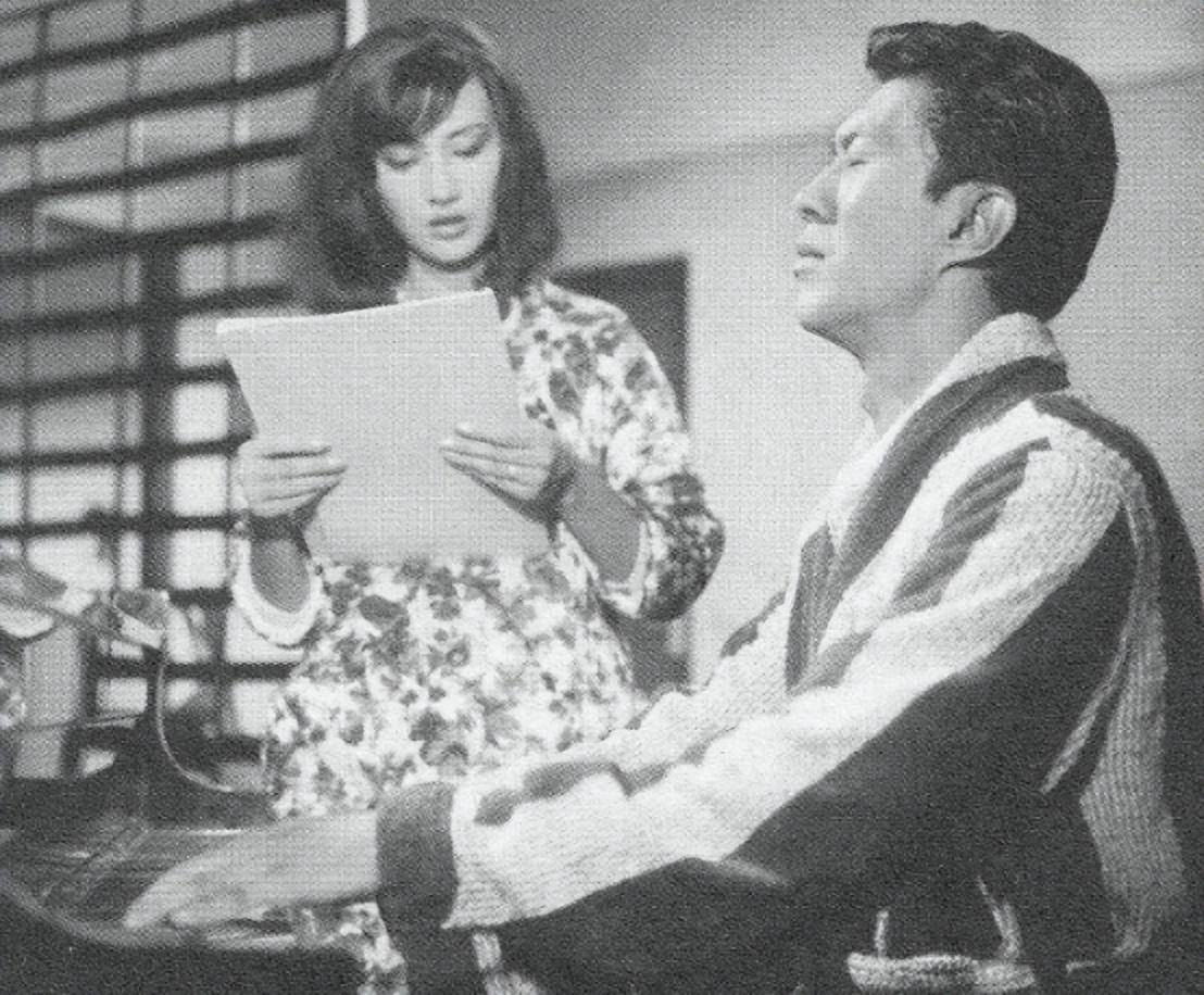 美貌堪称"邵氏第一",她是演员尹子维母亲,颜值甩徐冬冬几条街