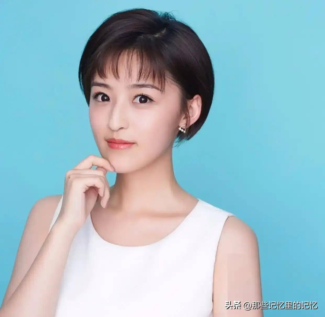 慕林杉:从紧身背心到企业高管,央视主持人的华丽转身_工作_母亲_职场