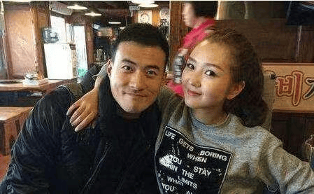 何洁婚姻大戏落幕,250万甩手告别赫子铭,独自坐拥豪宅与娃!