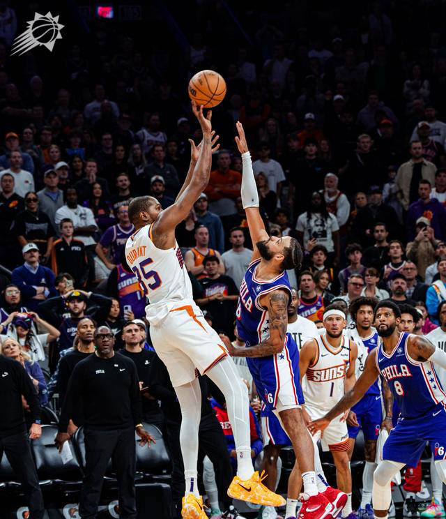 杜兰特绝杀76人!乔治赛季首秀惨遭落败,布克险胜