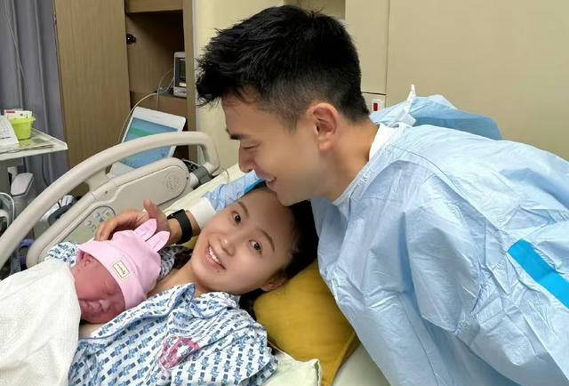 国羽奥运冠军郑思维喜迎二胎女儿,石宇奇,陈雨菲将喝喜酒