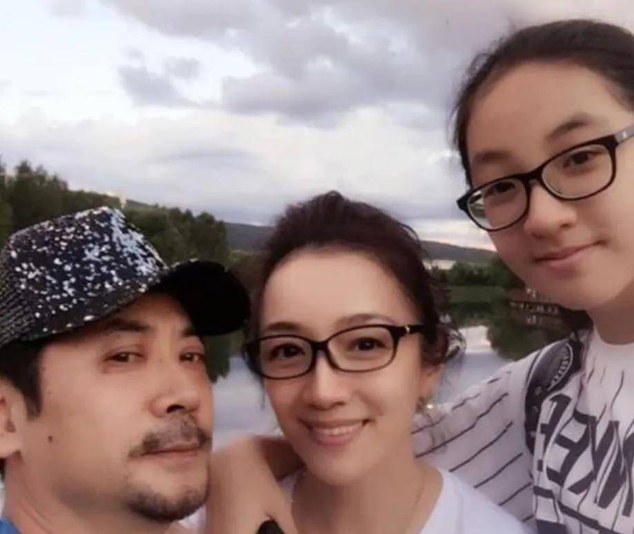 特型演员刘劲:一顿饭情定今生,幸福满满!