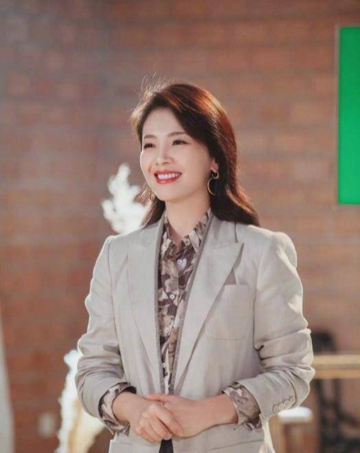 曾与刘涛同床共枕4年,如今年过六旬依旧单身,刘涛:我对不起他_李玮珉