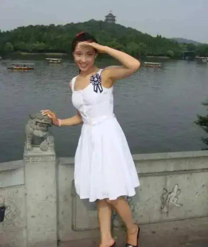 白静:25岁嫁入豪门,29岁与丈夫双双离世,背后真相使人心里发麻