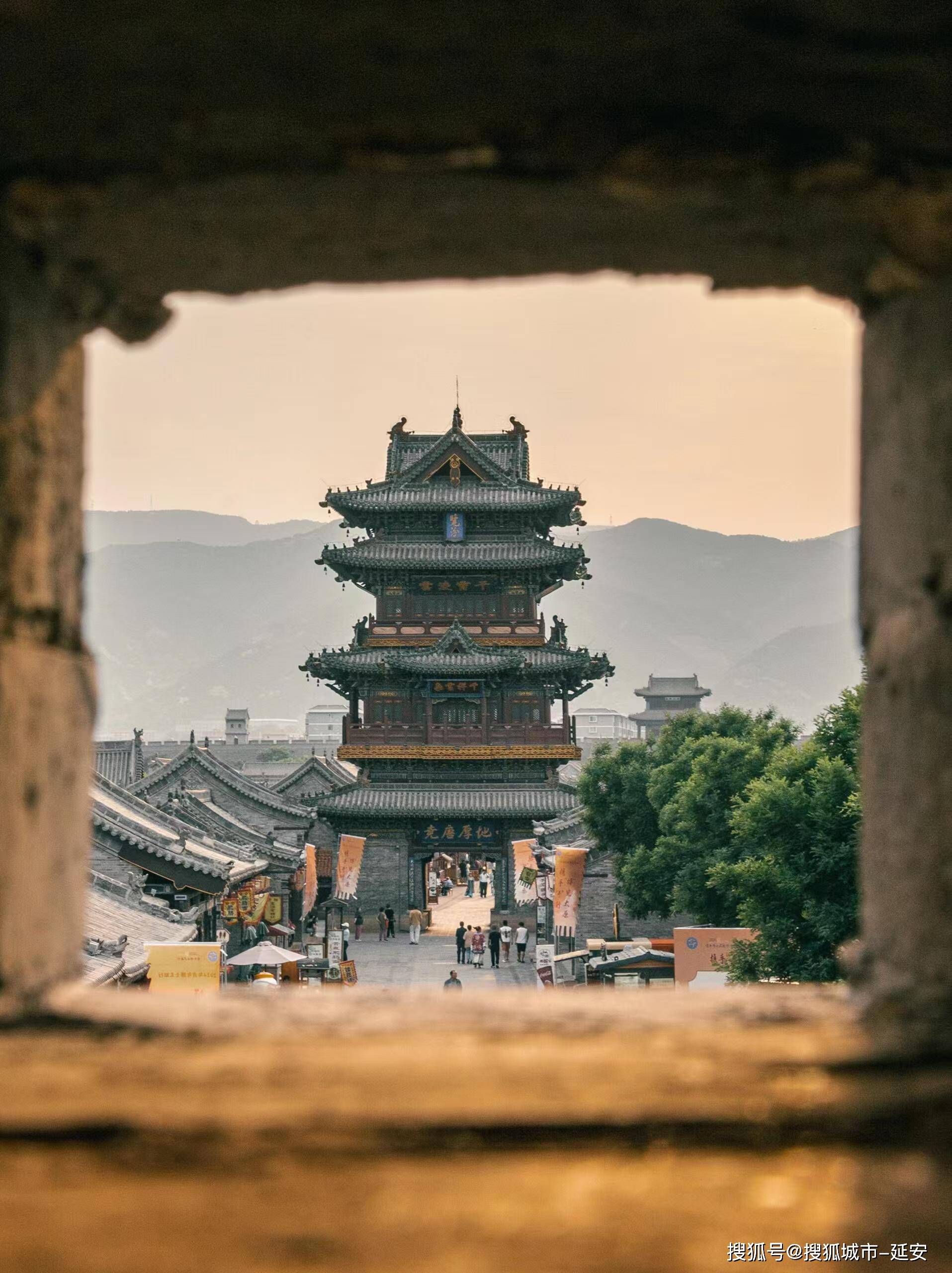 乔家大院 - 平遥古城万佛阁的千佛静默五爷庙的祈福之