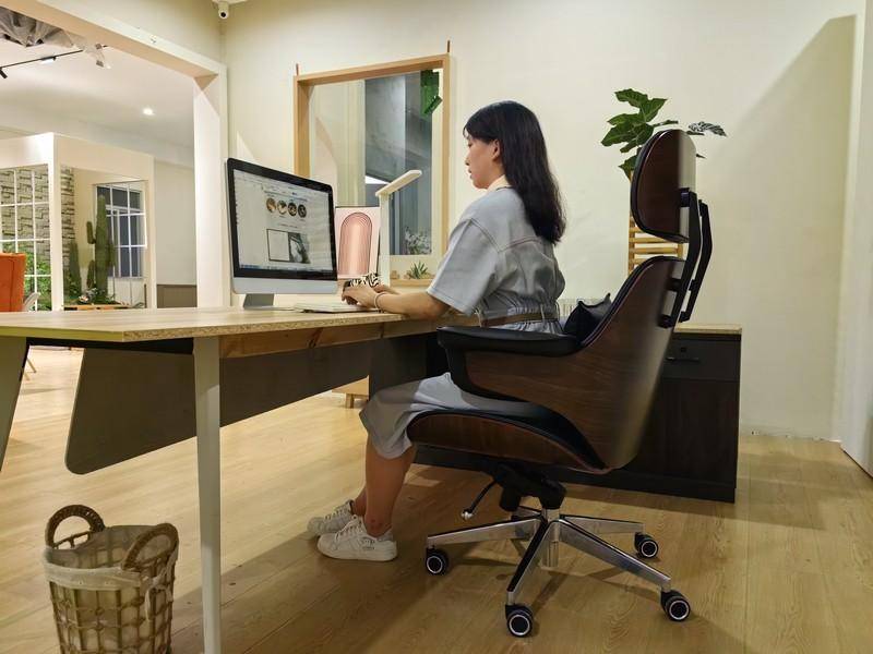 智能与舒适的完美融合 Joypal AI柔性3D豪华办公按摩椅