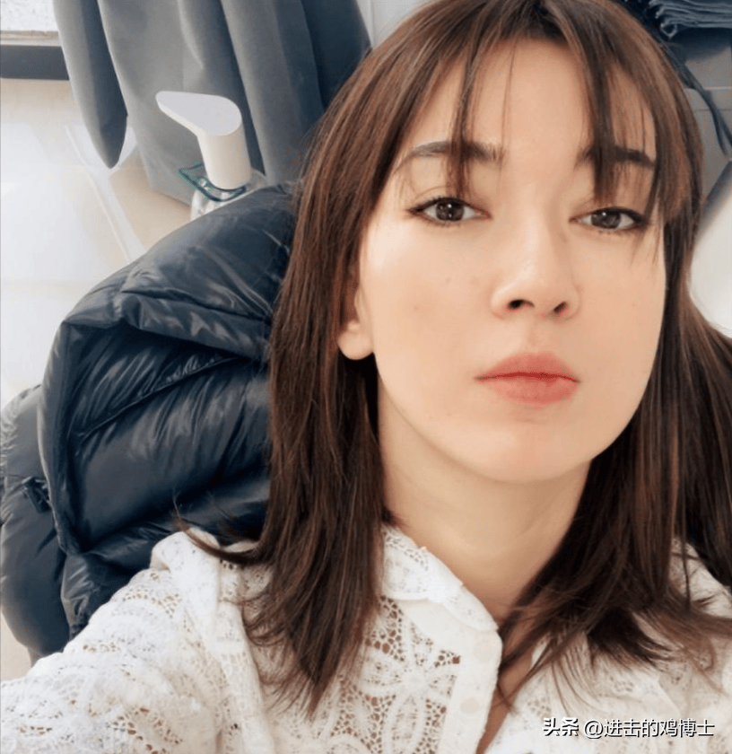 2023年底,帕夏古丽高调宣布了新恋情.