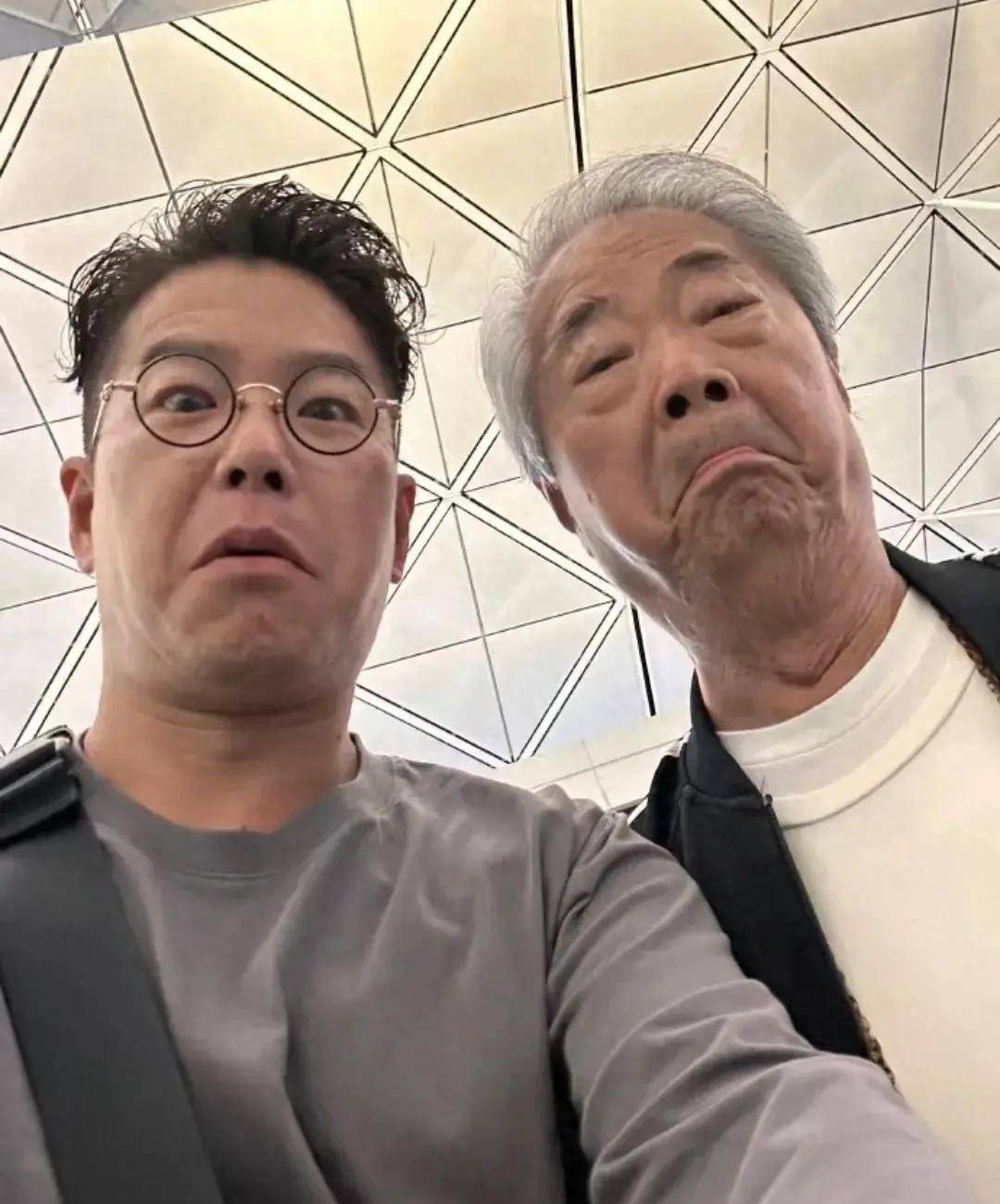 林家父子的日常