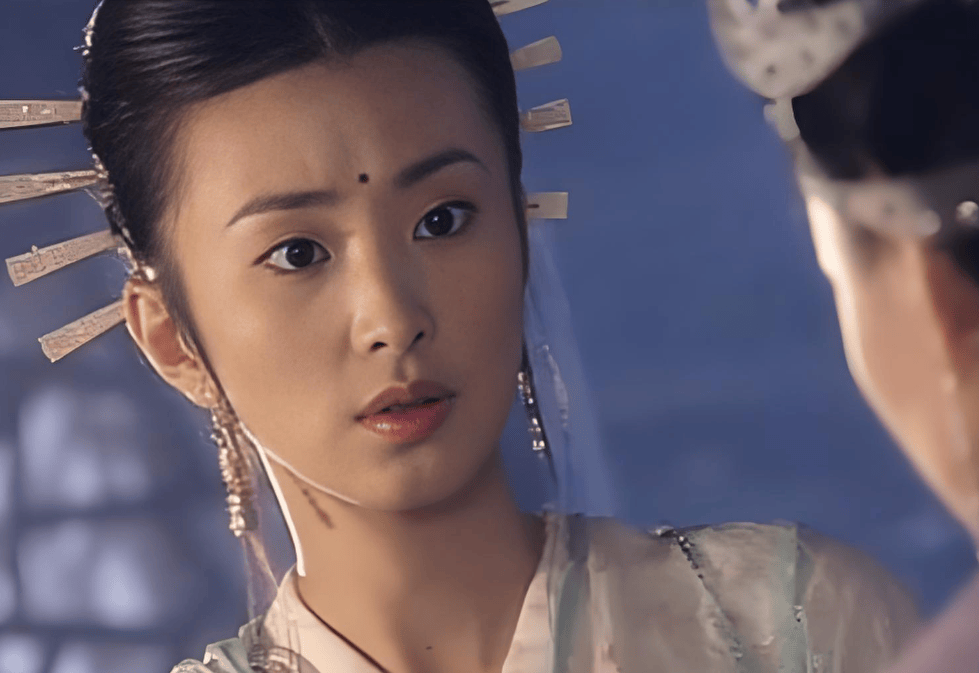 21岁空姐转型演员,如今44岁相亲被嫌弃,《倚天》最美丁敏君近况如何?