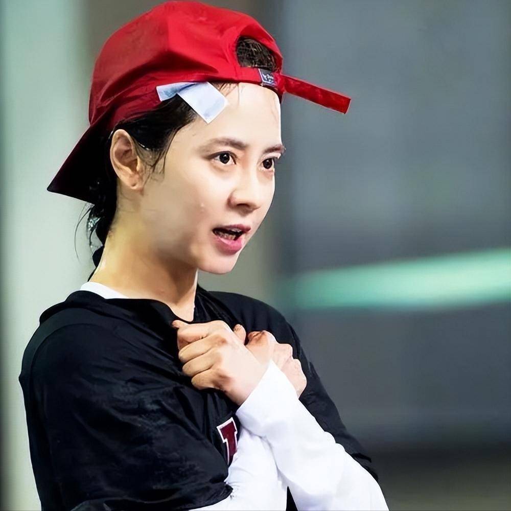 "一脫成名"的宋智孝,是如何把衣服一件一件穿回來的?