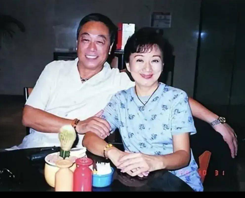 焦姣:"黄老邪"曾江的第三任老婆,演过《独臂刀》里的女一号