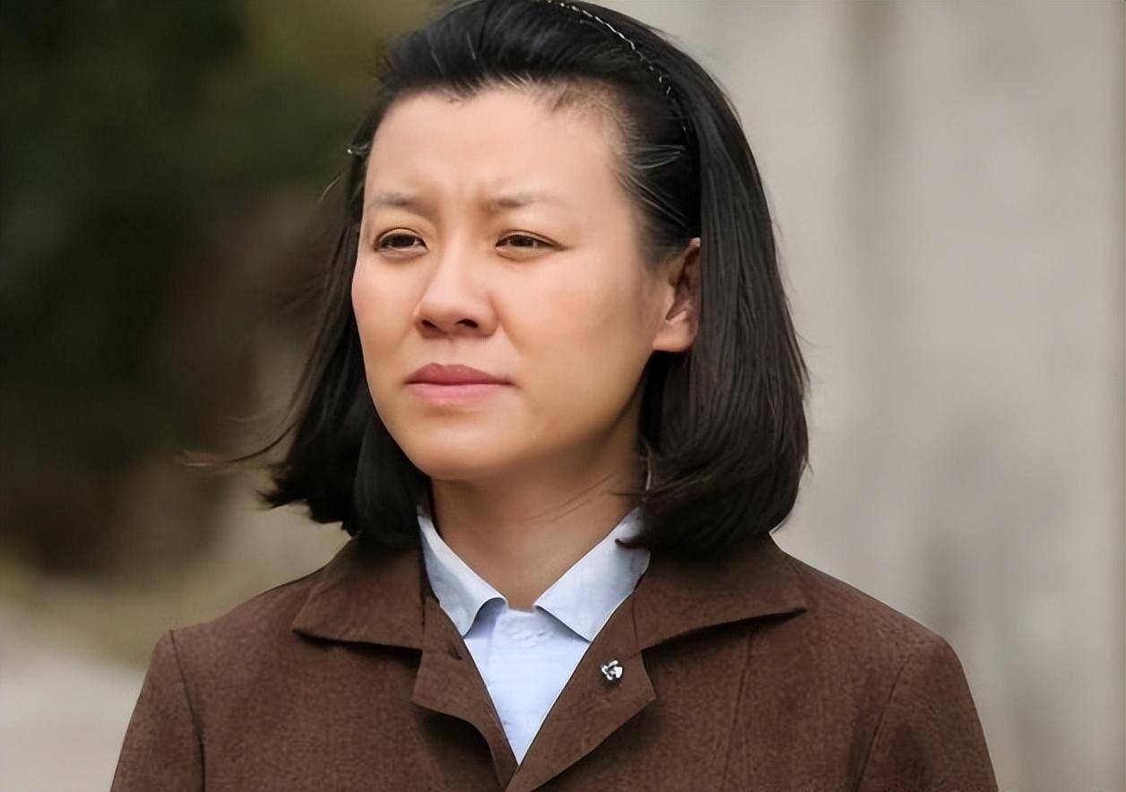 大娘子刘琳:被名导抛弃,下嫁穷小子,48岁被老公宠成公主