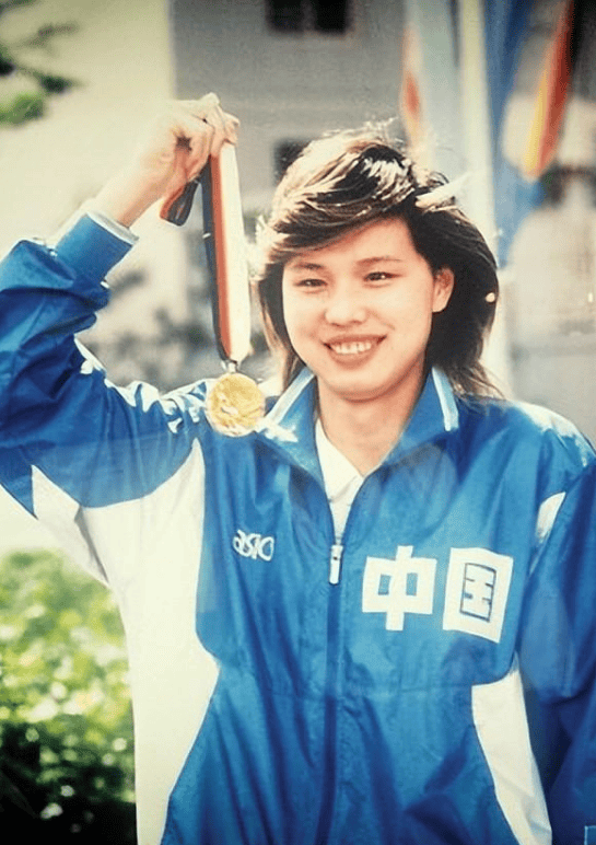 奥运冠军庄泳:移居新加坡,离婚后嫁队友前任,现在成人生赢家