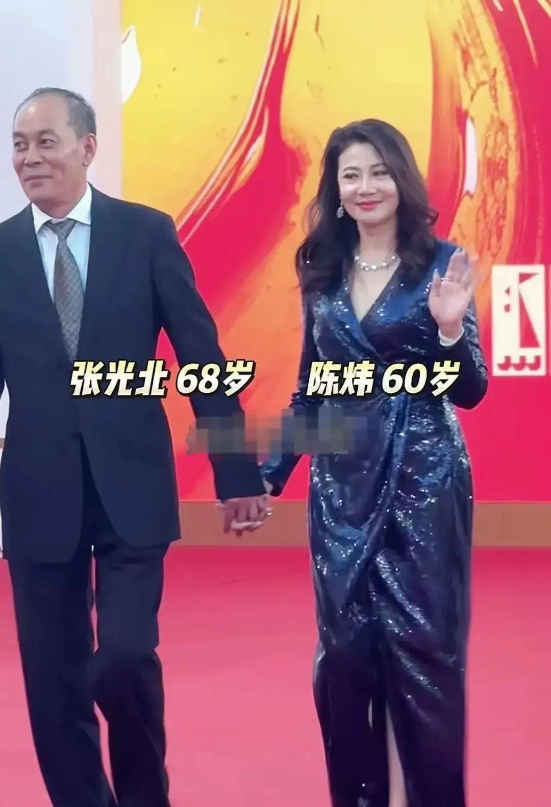 妻子迎合张行长的全过程