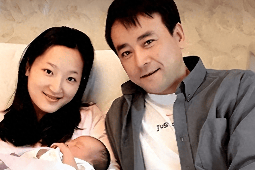 演员罗刚:娶小23岁的郝蕾,陪娇妻战胜家族遗传病,48岁老来得子