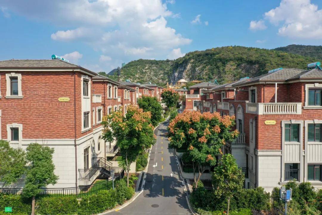 山庄欢迎您@2024楼盘评测_云栖山庄|最新价格|配套户型_别墅_汤山街道