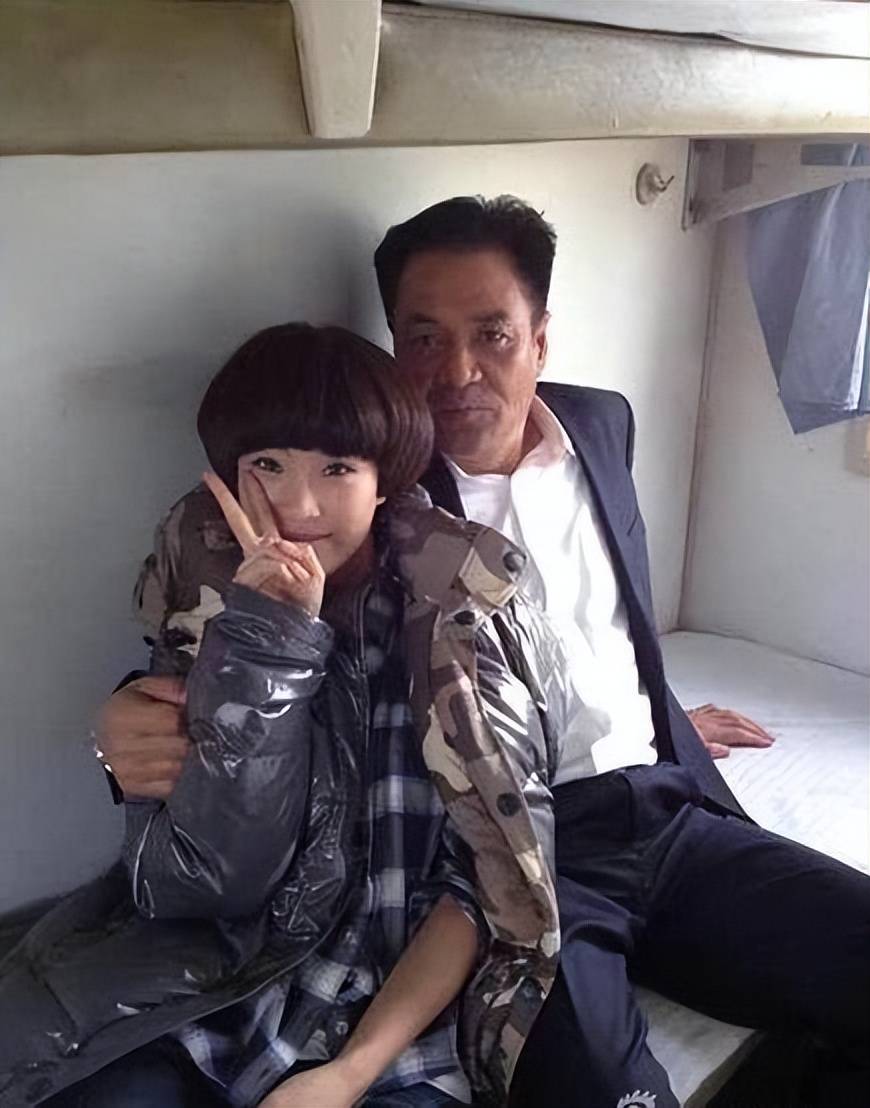 无儿无女的尤勇:为事业和刘晓春离婚,35年过去了,他后悔了吗?