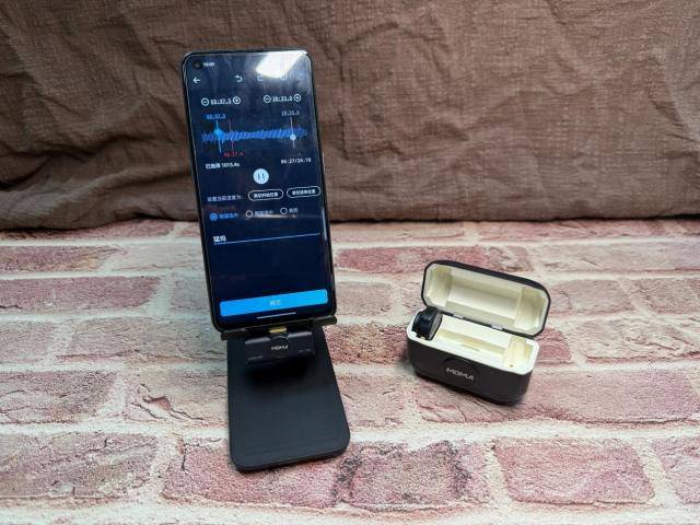 大疆领夹麦和猛犸领夹麦哪个好?西圣、神牛和猛玛麦克风火热PK