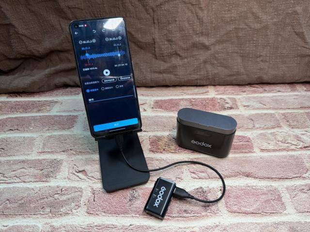 大疆领夹麦和猛犸领夹麦哪个好?西圣、神牛和猛玛麦克风火热PK