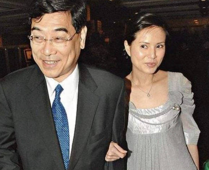 "落魄富商"郭应泉:伤李若彤最深,余生隐姓埋名为爱忏悔!