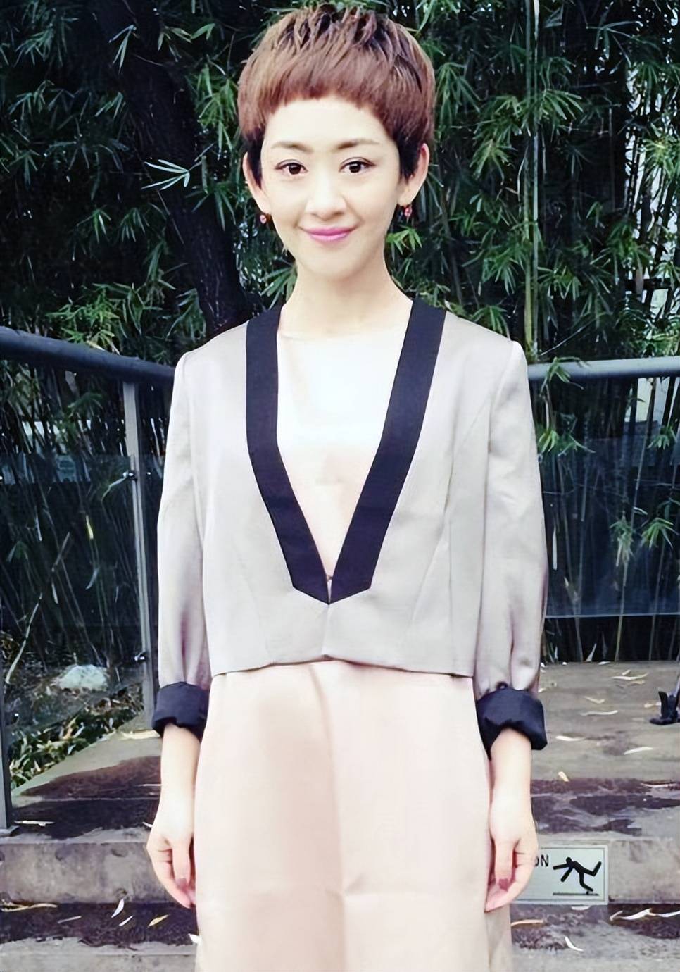 央视原主持人瑶淼接受了子宫切除手术,富商丈夫对她的