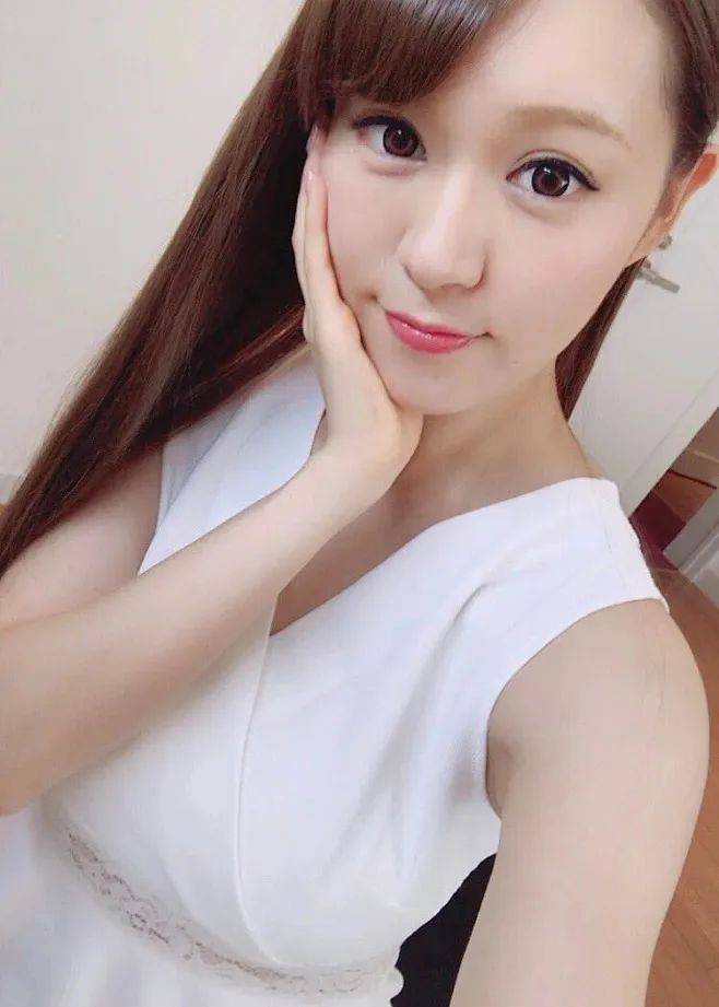 岛国业界美女,1米68顶级御姐!这身材妆容和气质,绝了!